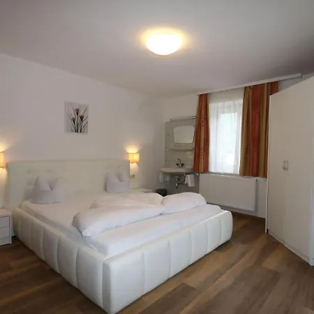Holiday home Bergheim, Fuegen